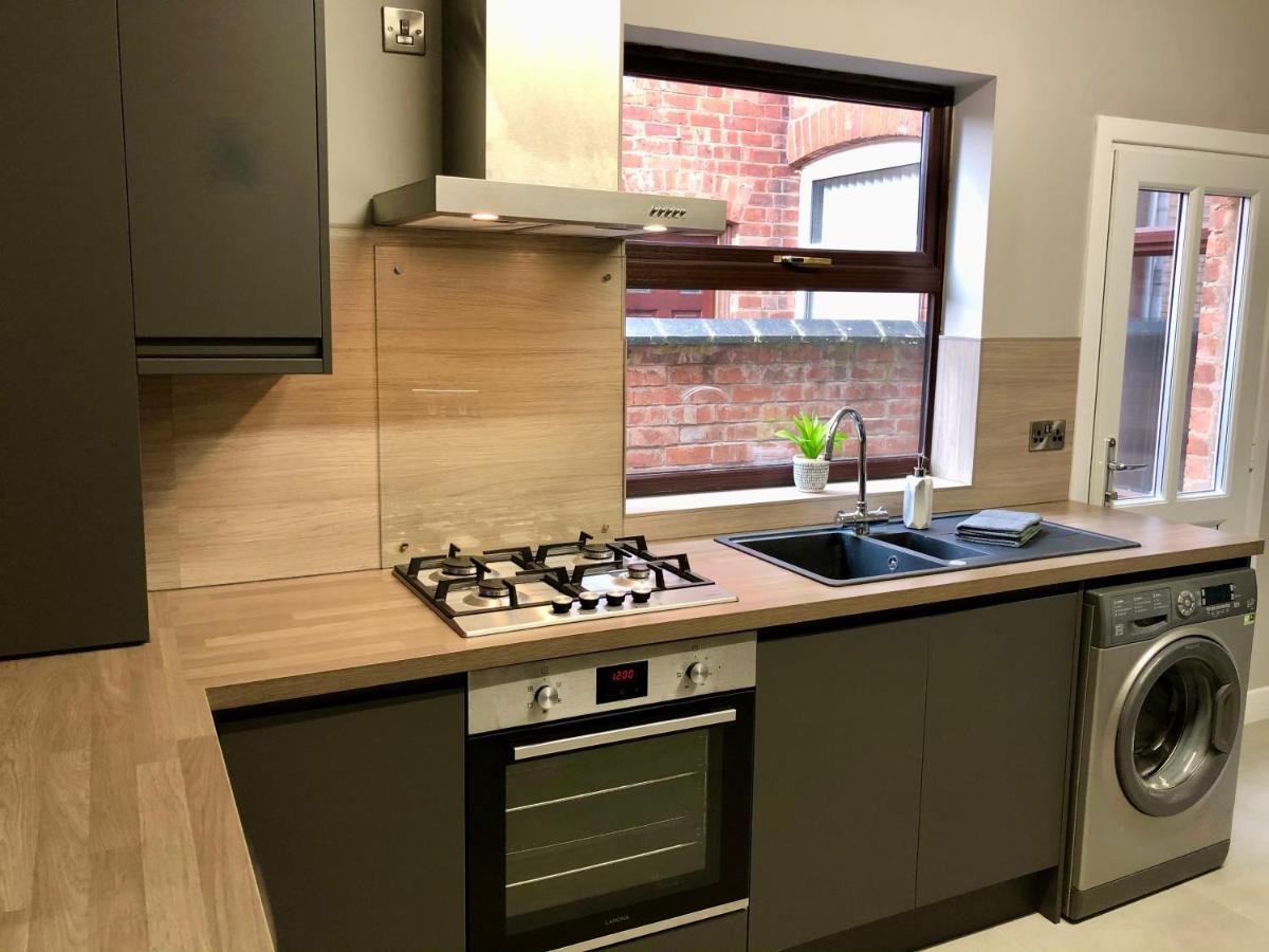考文垂Executive Or Large Family 5-Bed House - Hosted By Hutch Lifestyle别墅 外观 照片