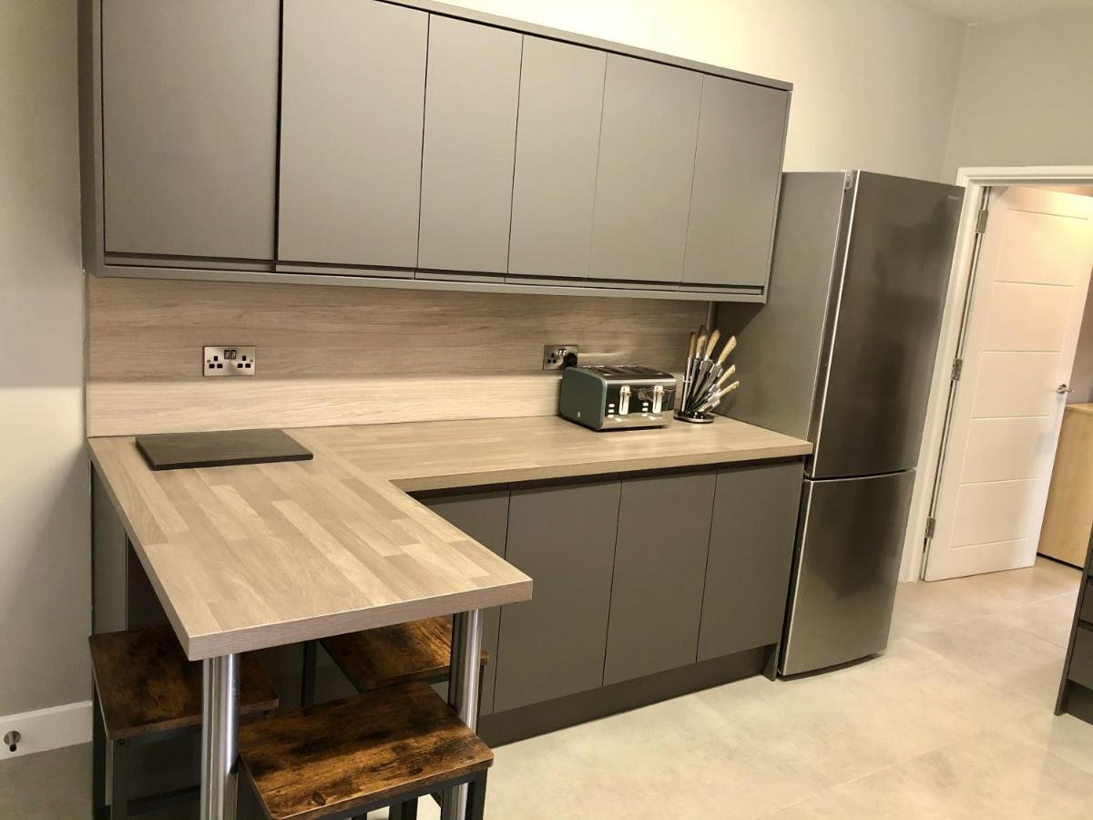 考文垂Executive Or Large Family 5-Bed House - Hosted By Hutch Lifestyle别墅 外观 照片