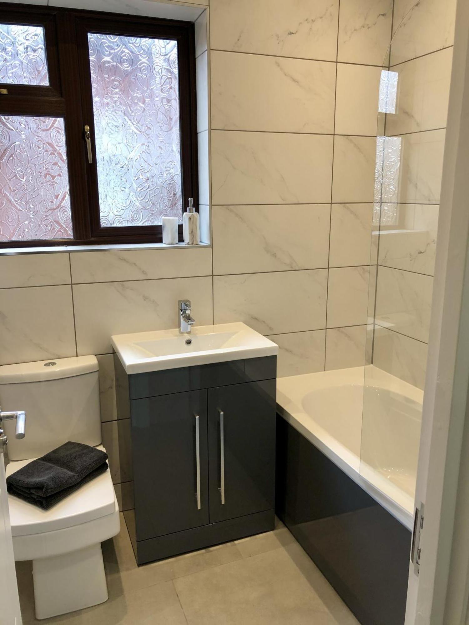 考文垂Executive Or Large Family 5-Bed House - Hosted By Hutch Lifestyle别墅 外观 照片